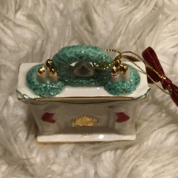 Our First Home 2021 Ceramic ornament from Christmas Tree Spode - Picture 8 of 14